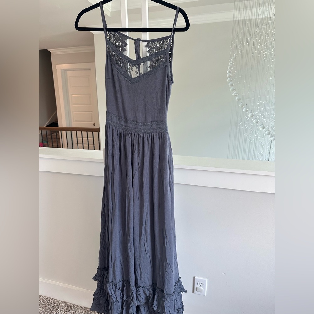 Elegant Gray Lace Trim Maxi Dress